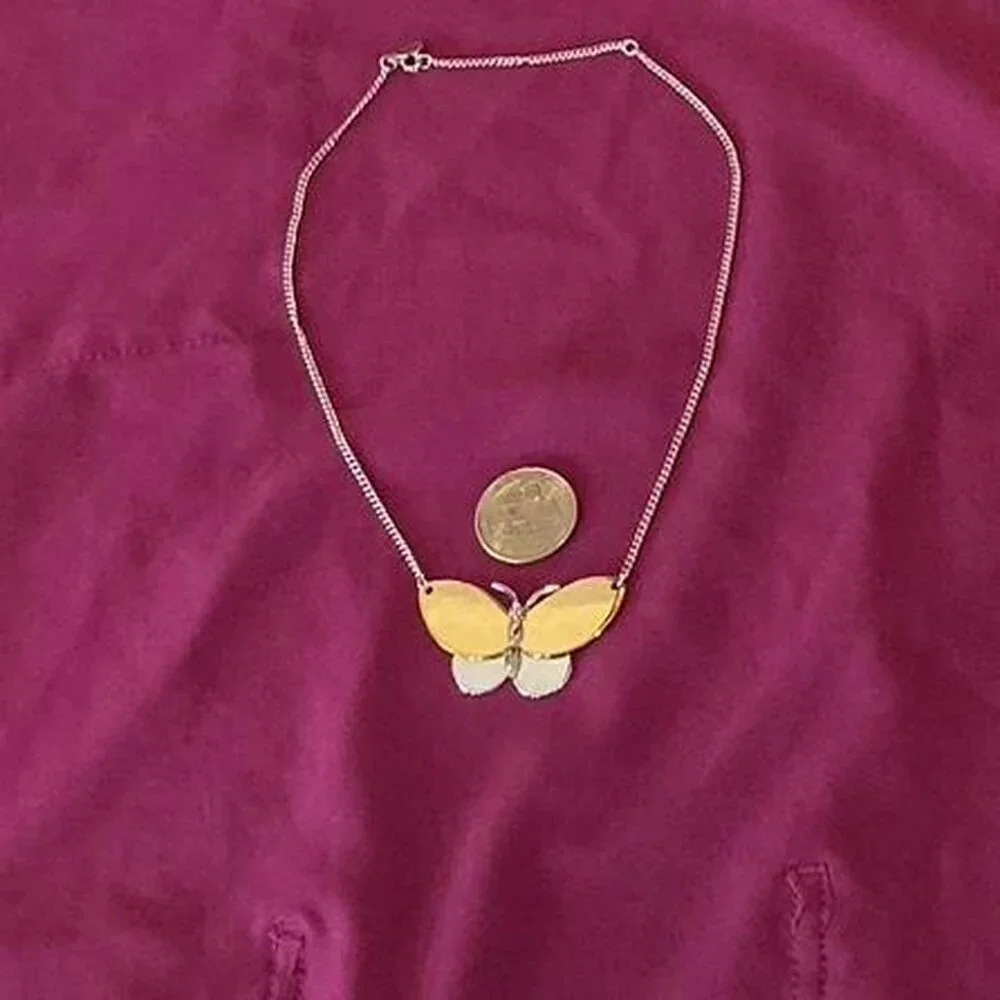 Vintage Avon mixed metal‎ two tone silver gold butterfly pendant choker necklace